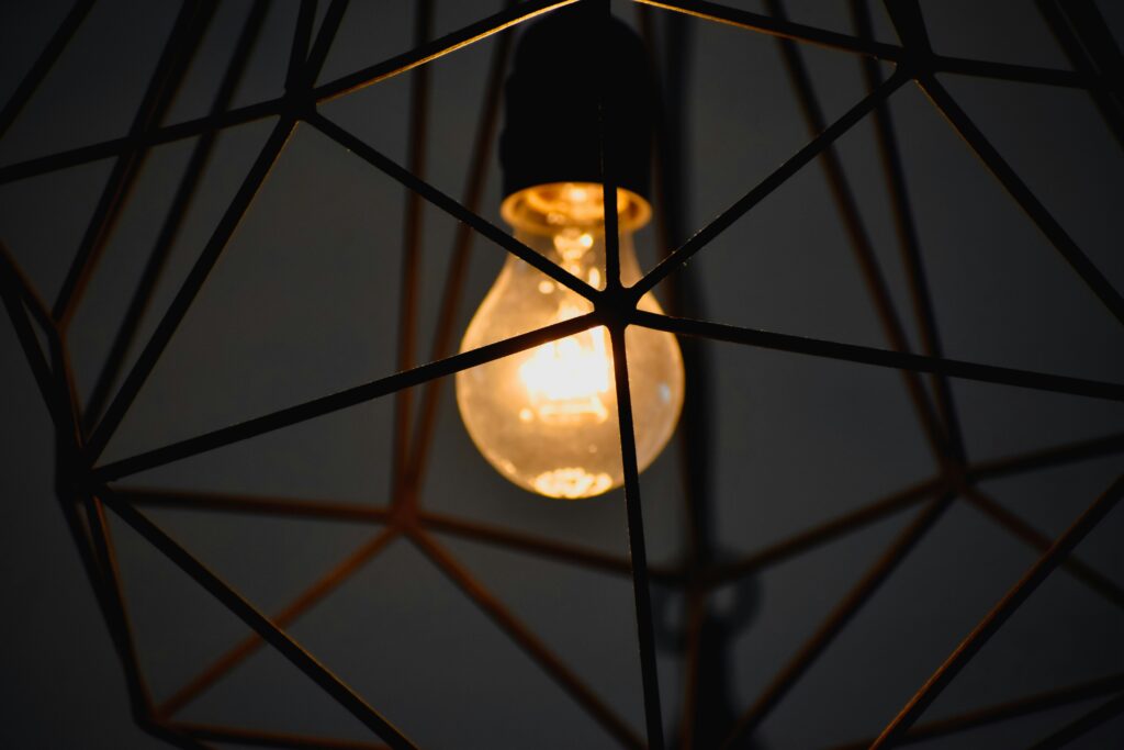 O nas – lampa
